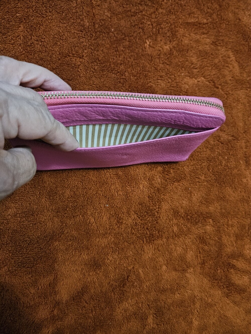 Kate Spade Wallet - Picture 3 of 9